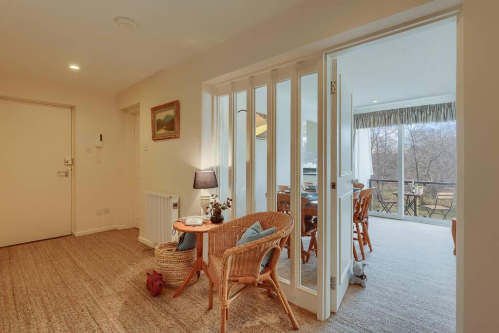 45 Guthrie Court, Fantastic Top Floor Apartment Next To Gleneagles Auchterarder Exteriör bild