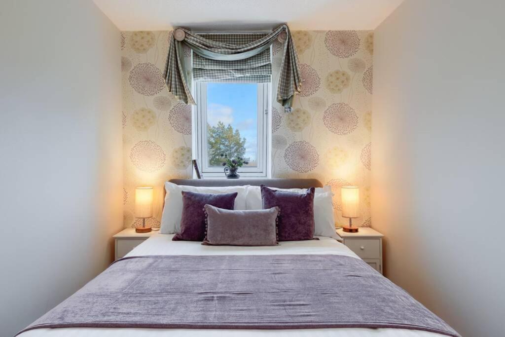 45 Guthrie Court, Fantastic Top Floor Apartment Next To Gleneagles Auchterarder Exteriör bild